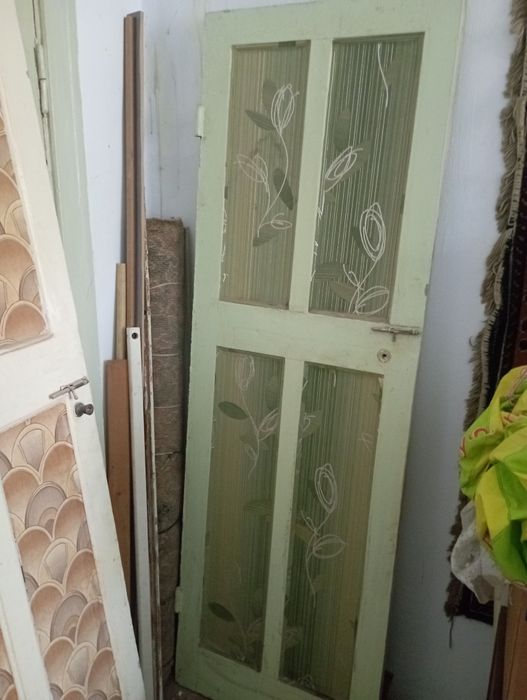 Продам цельные деревянные двери