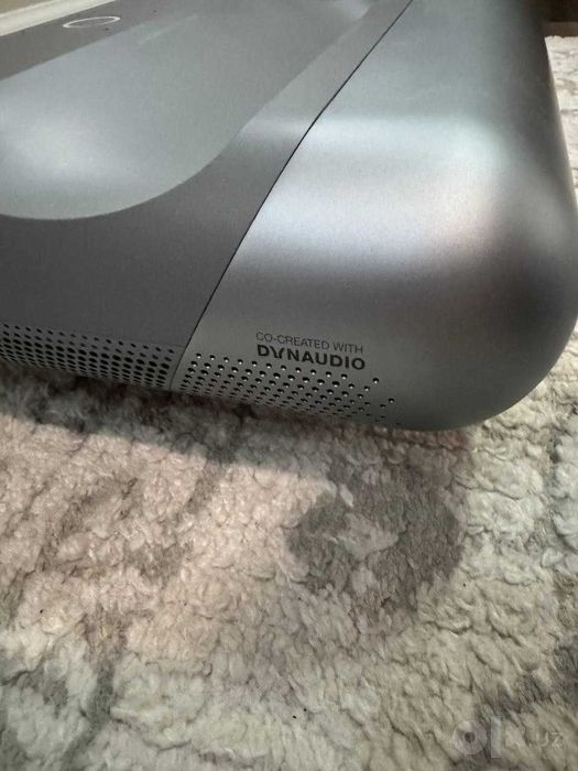 JMGO O1 Pro Ultra Short Throw Smart Proyektor — Yangidek, Pult bilan