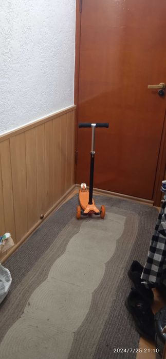 Самокат детский 3-х колесный до 30 кг.