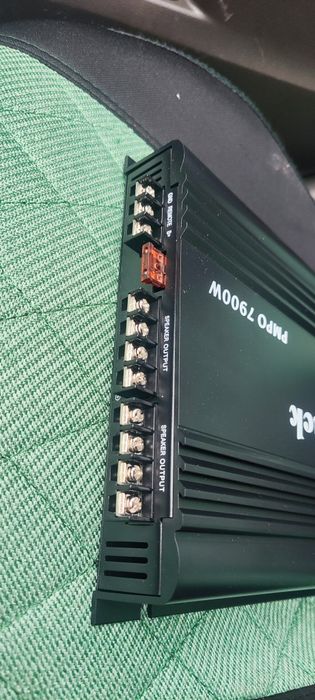 Усилител 4 - × канальный PMPO 7900w