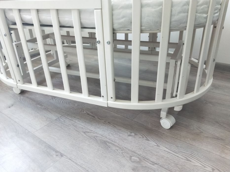 Детская кроватка универсальная