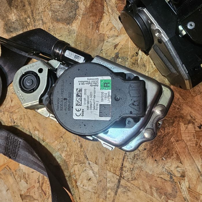 Колани предни за пасат б8 8.5 ел.прибиране