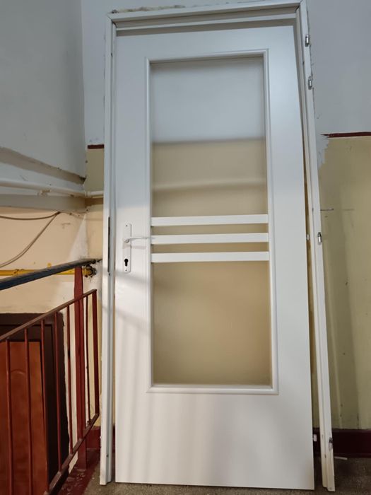 Ușă interior celulară cu geam