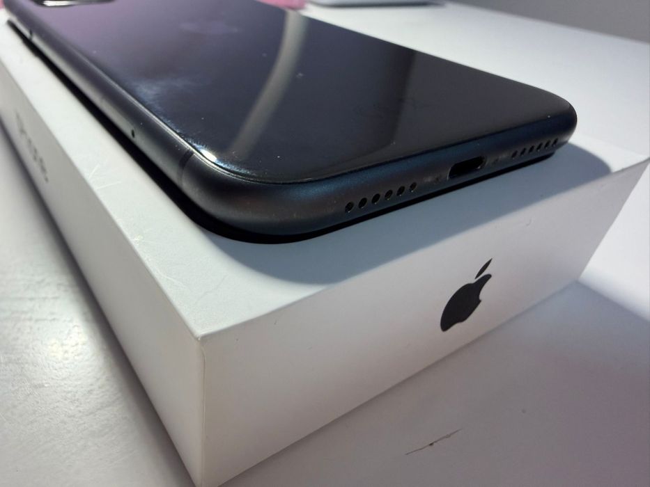 Iphone 11,128 g,