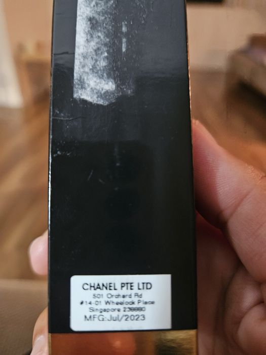 Chanel ULTRA Le Teint Fluide фон дьо тен