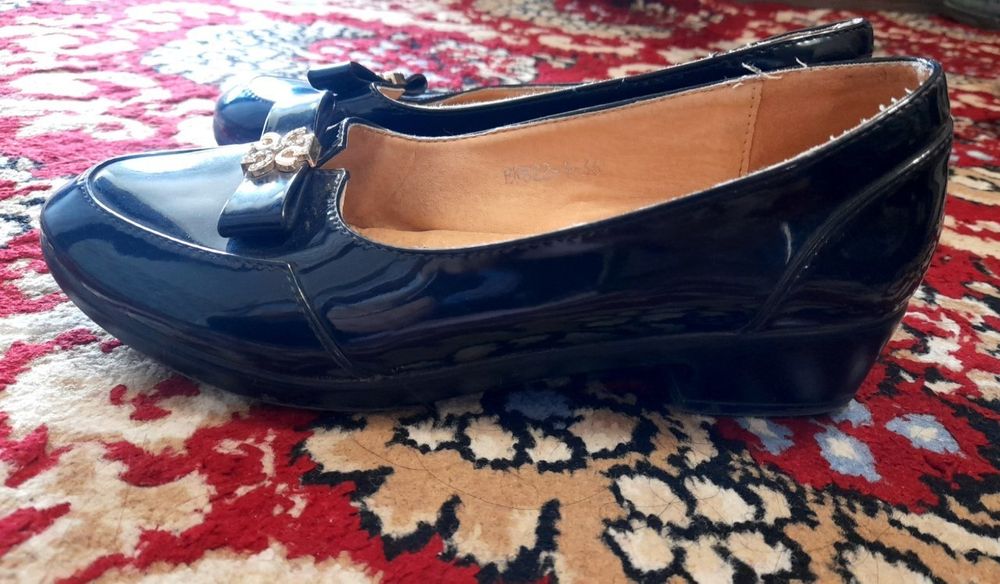 Туфли для девочек.