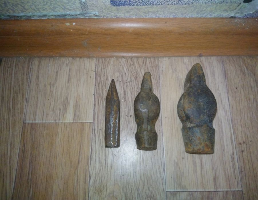 Продам молотки  3шт