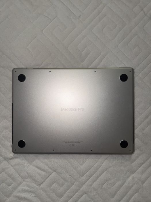 Apple MacBook Pro 14 M3 8GB 1TB Silver | Baterie 100% | 94 cicluri
