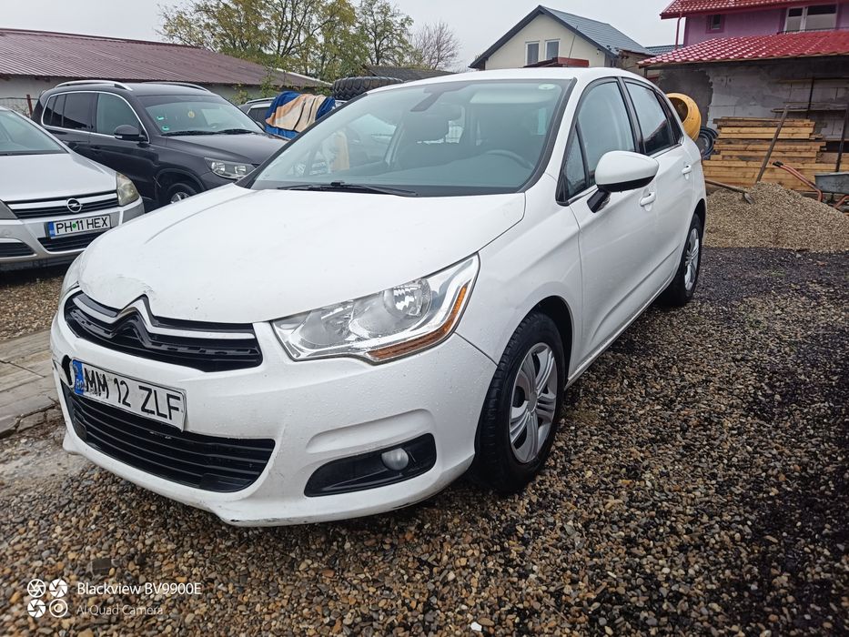 Citroen C4 2015 1,6d ușor avariat perfect funcțional