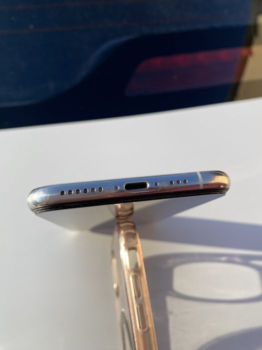 Iphone xs  xotira 256 talik holati yaxshi