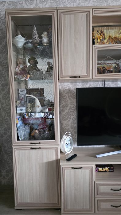 Стенка шкаф сервант в зал