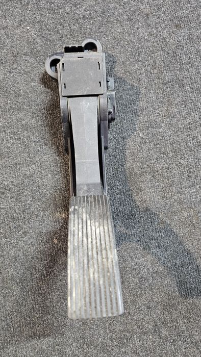Pedala acceleratie Mercedes-Benz ML W164 2005-2011