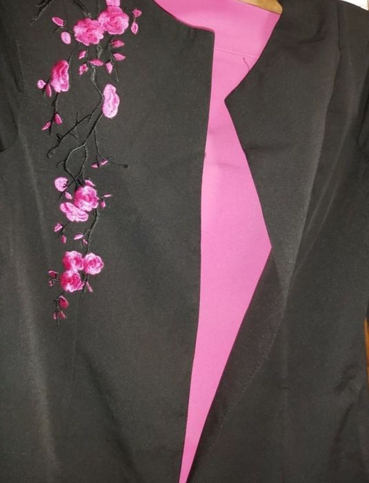 Compleu CHIC Negru Fuxia