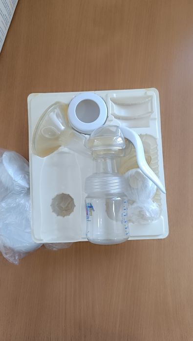 Молокоотсос Avent