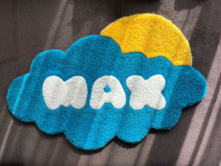 Персонализиран детски килим с име – ръчна изработка по поръчка