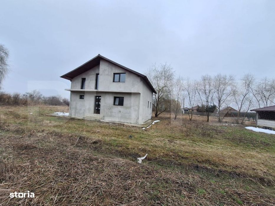 Lazuri casa indiciduala la rosu