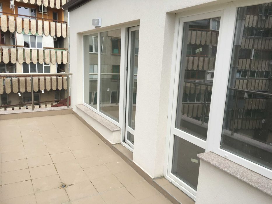 Алуминиеви профили и стъкла за тераса