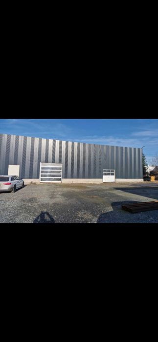 Vand Hală Metalică