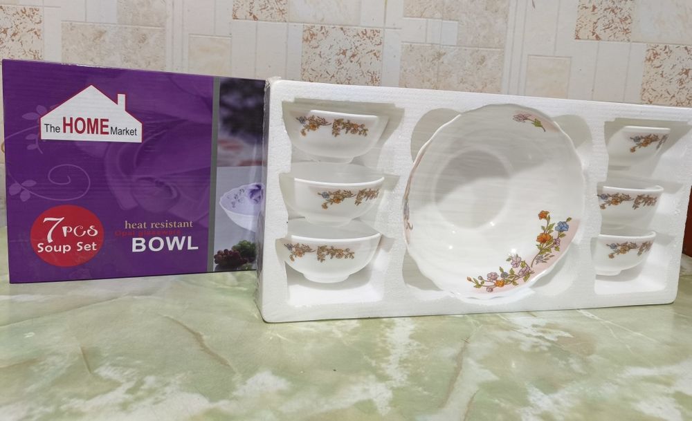 Посуда противоударная, тарелка одна большая и пиала 6штук