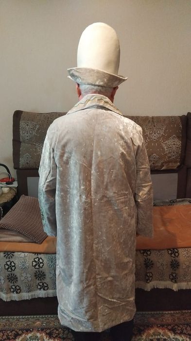 Продам шапан с калпаком