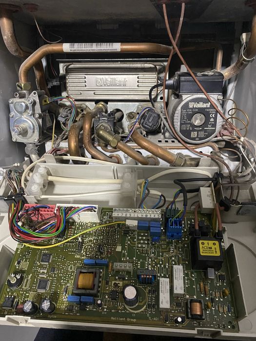 Piese centrala termica vaillant 242/3-3