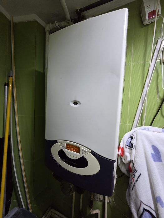 Centrală Ariston 24 Kw + Kit Evacuare