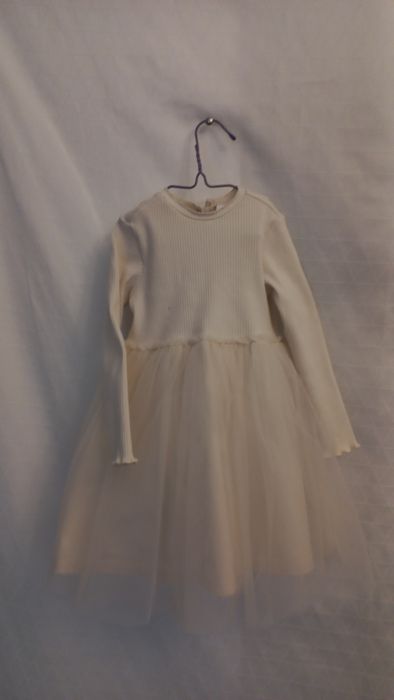 Нарядные платья для девочки