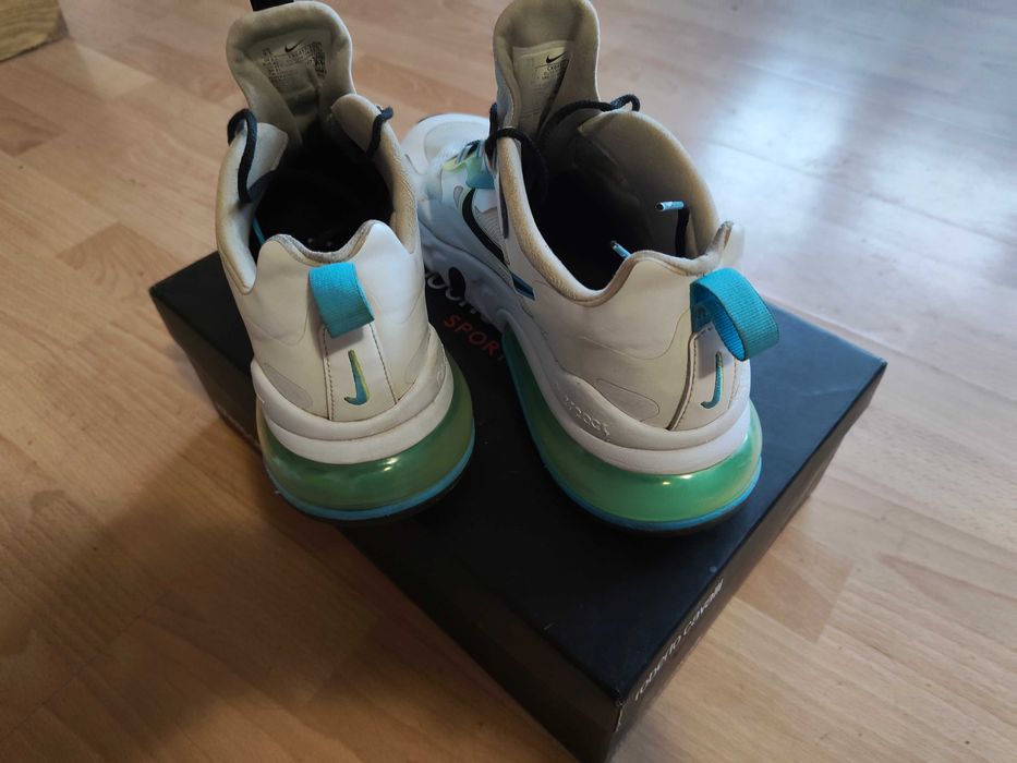 Обувки Nike Air Max 270 React SE