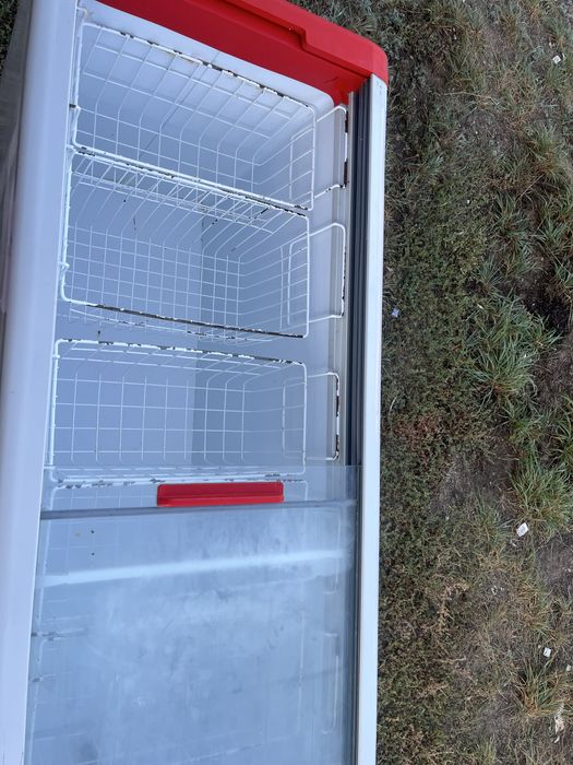 Продам морозильник