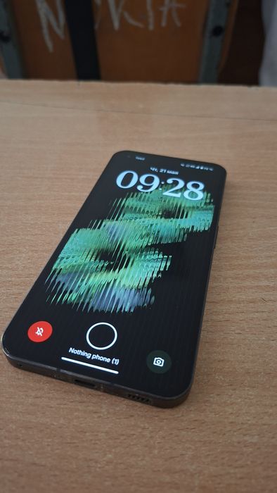 Продам/обменяю смартфон Nothing Phone (1)