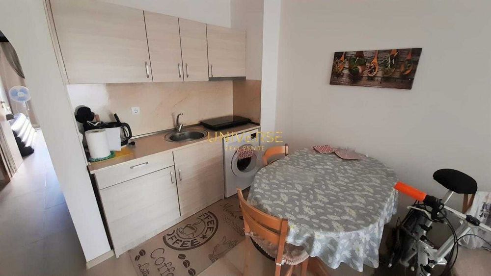 Продава се Двустаен апартамент в к.к. Слънчев бряг - 54 кв.м за 1056 €/кв.м - Снимка #3