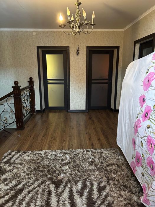 Продается двух этажный дом