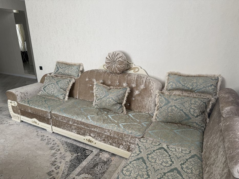 Продам угловой диван