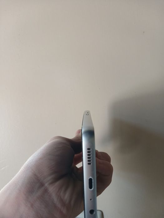 Samsung A05s srochna sotiladi