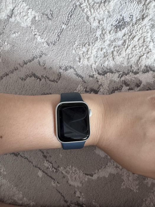Продам Apple Watch