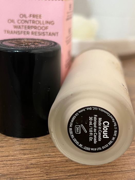 Too Faced Born This Way Matte 24-Hour Фон дьо тен нов