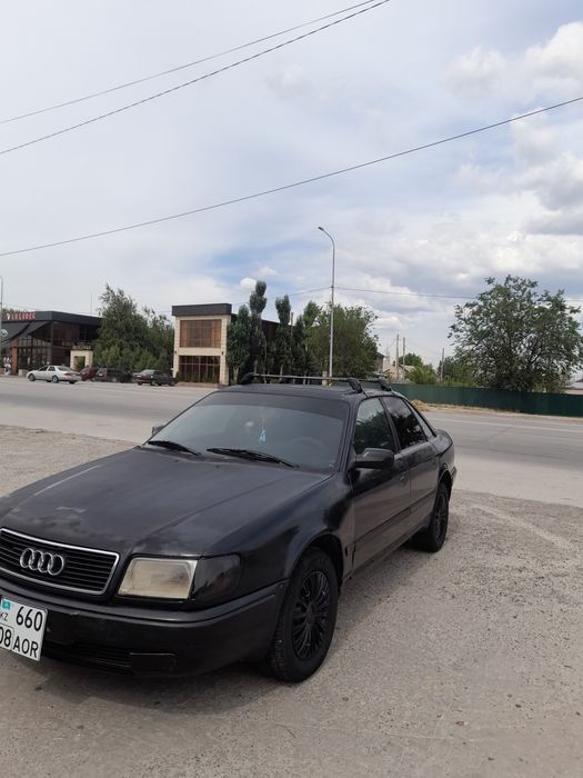 Продаю Ауди 100 с4