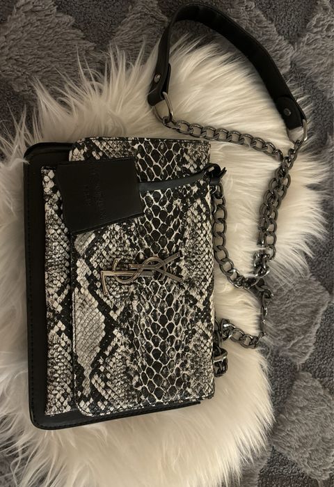 Geanta Yves Saint Laurent