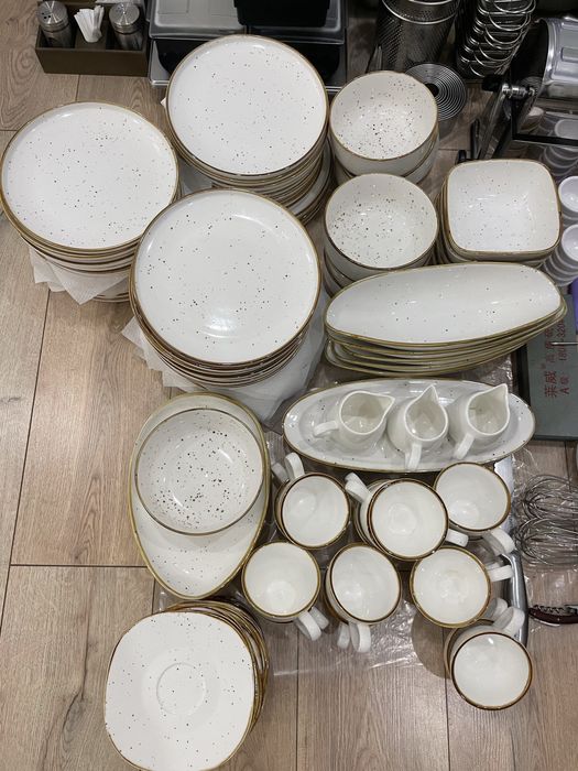 Продам посуду для кафе