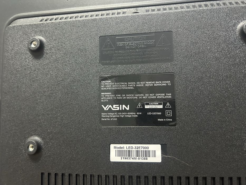 Телевизор Yasin led-32E7000