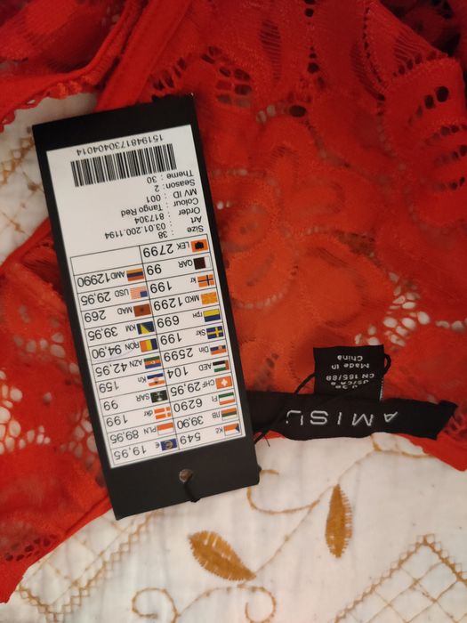 Vând rochie ocazie , nouă preț 80 lei