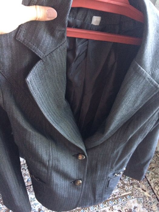 Продам брючный костюм, брюки
