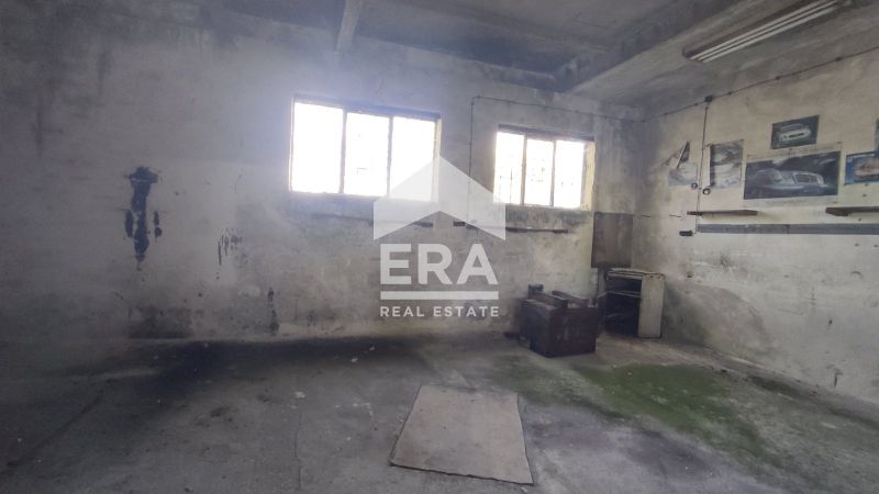 Продава се Промишлена сграда в Девня - 322 кв.м за 280 €/кв.м - Снимка #4