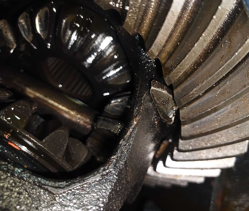 Тойота Land Cruiser 100