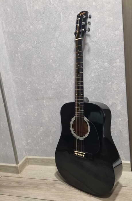 Chitara Acustica  Squier Fender