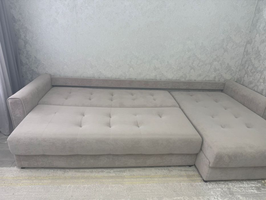 Продаётся диван.