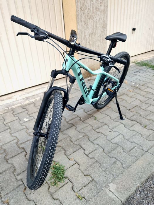 Продавам  дамски велосипед Trek  Marlin 4