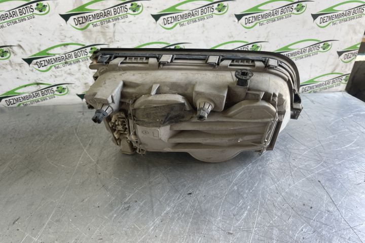 Far stanga Mercedes-Benz C-Class W202/S202