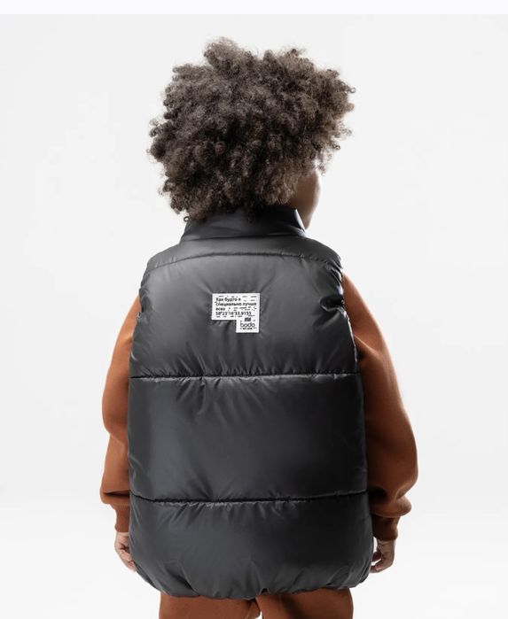 Продам жилетку 110-116