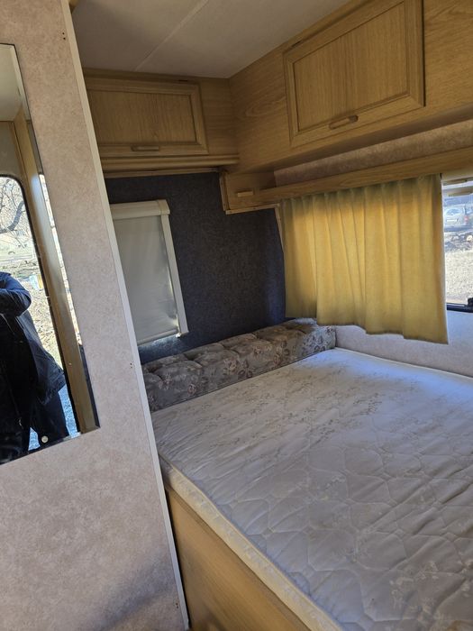 Каравана  в добро състояние, без тестове  и влага